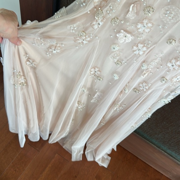 Mac Duggal One Shoulder Dress in Cream with Floral Accents - Picture 9 of 12